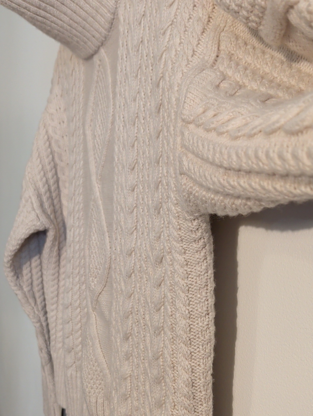 ARITZIA hi-hip turtleneck in heather light bone - size xs - Picture 7 of 12